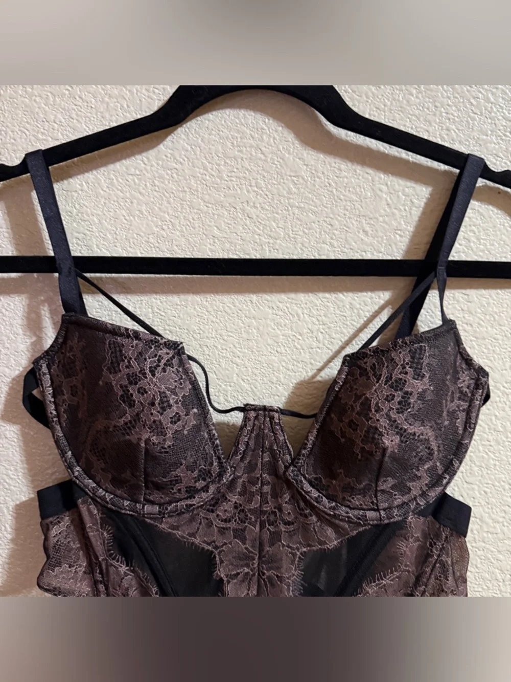 Victoria's‎ Secret Black and Pink Lace Bustier with Garter Straps Sz 36D